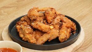 Cánh gà chiên bơ tỏi