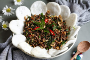 Chim câu súc phồng tôm