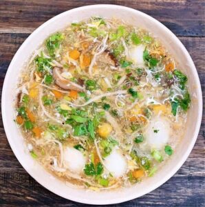 Súp gà ngô nấm